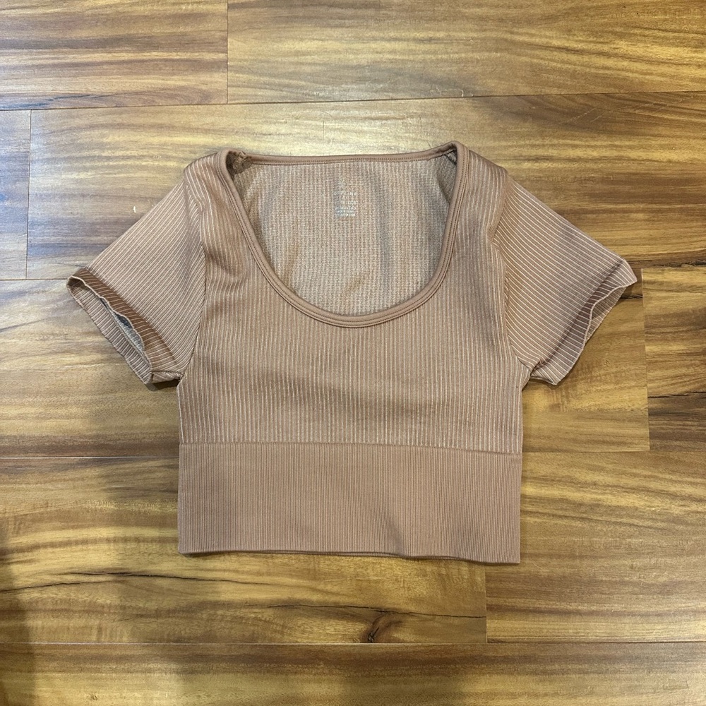 XS aerie offline cropped tee
